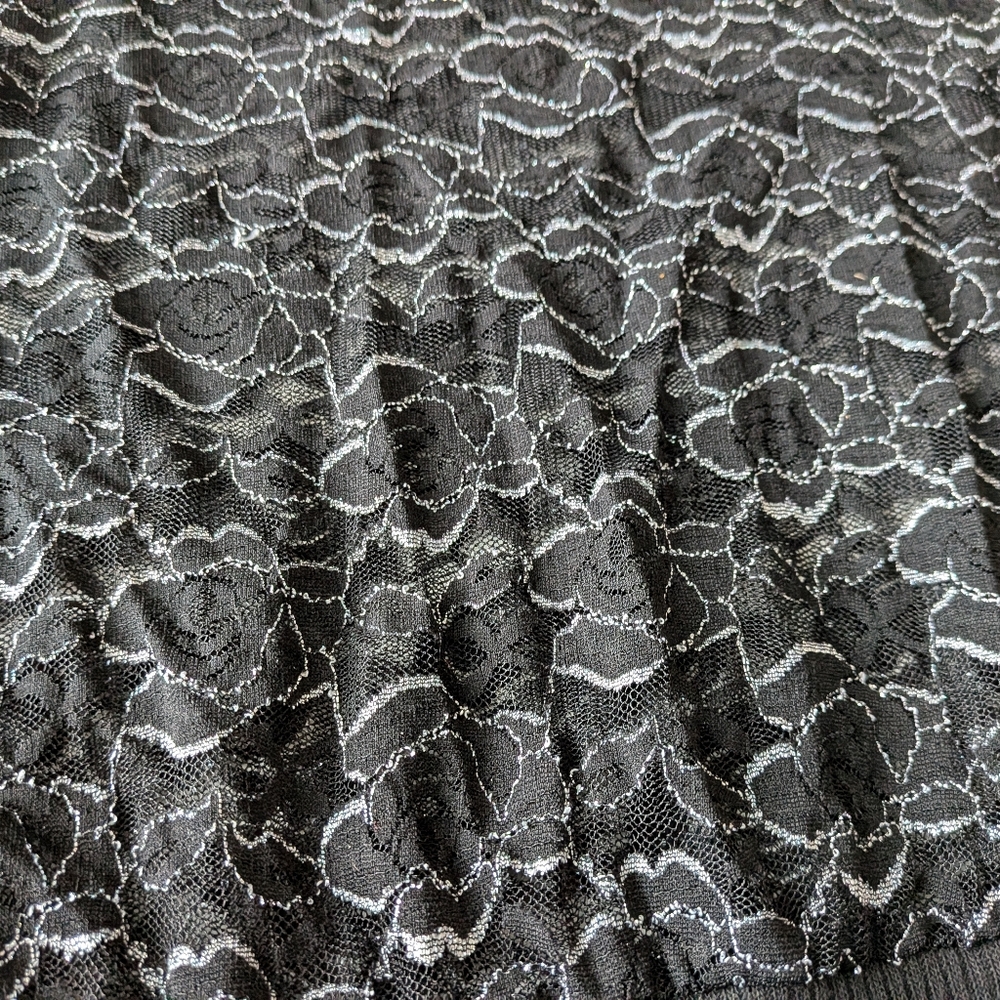 Body Central Black Sheer Lace Top Women's - Picture 12 of 12